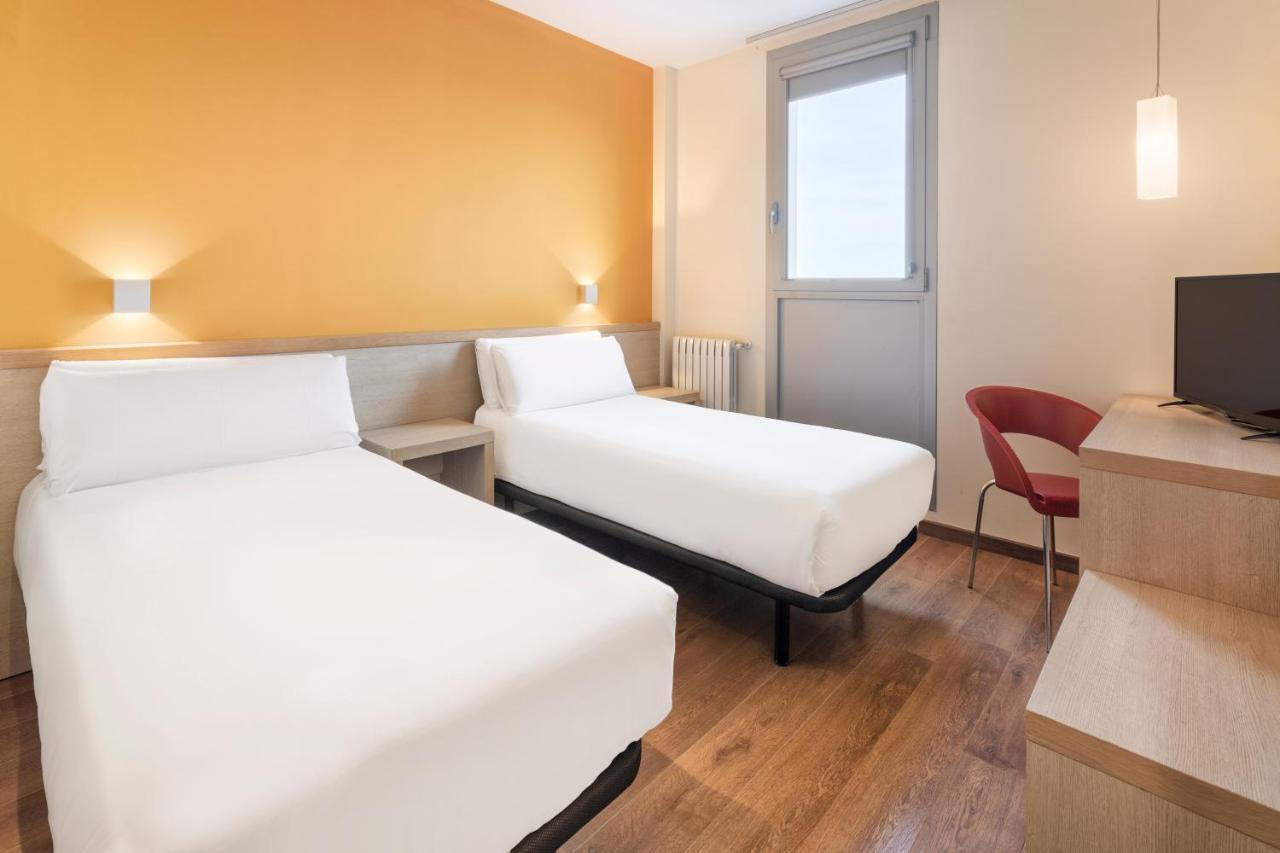 Hotel 280 Zaragoza Calatorao Esterno foto