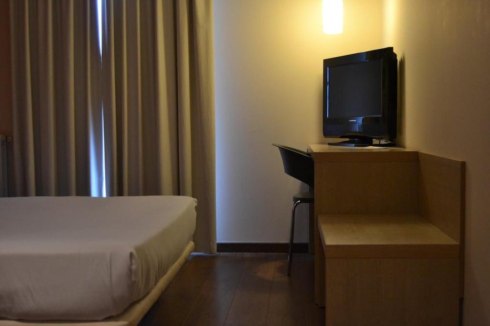 Hotel 280 Zaragoza Calatorao Esterno foto
