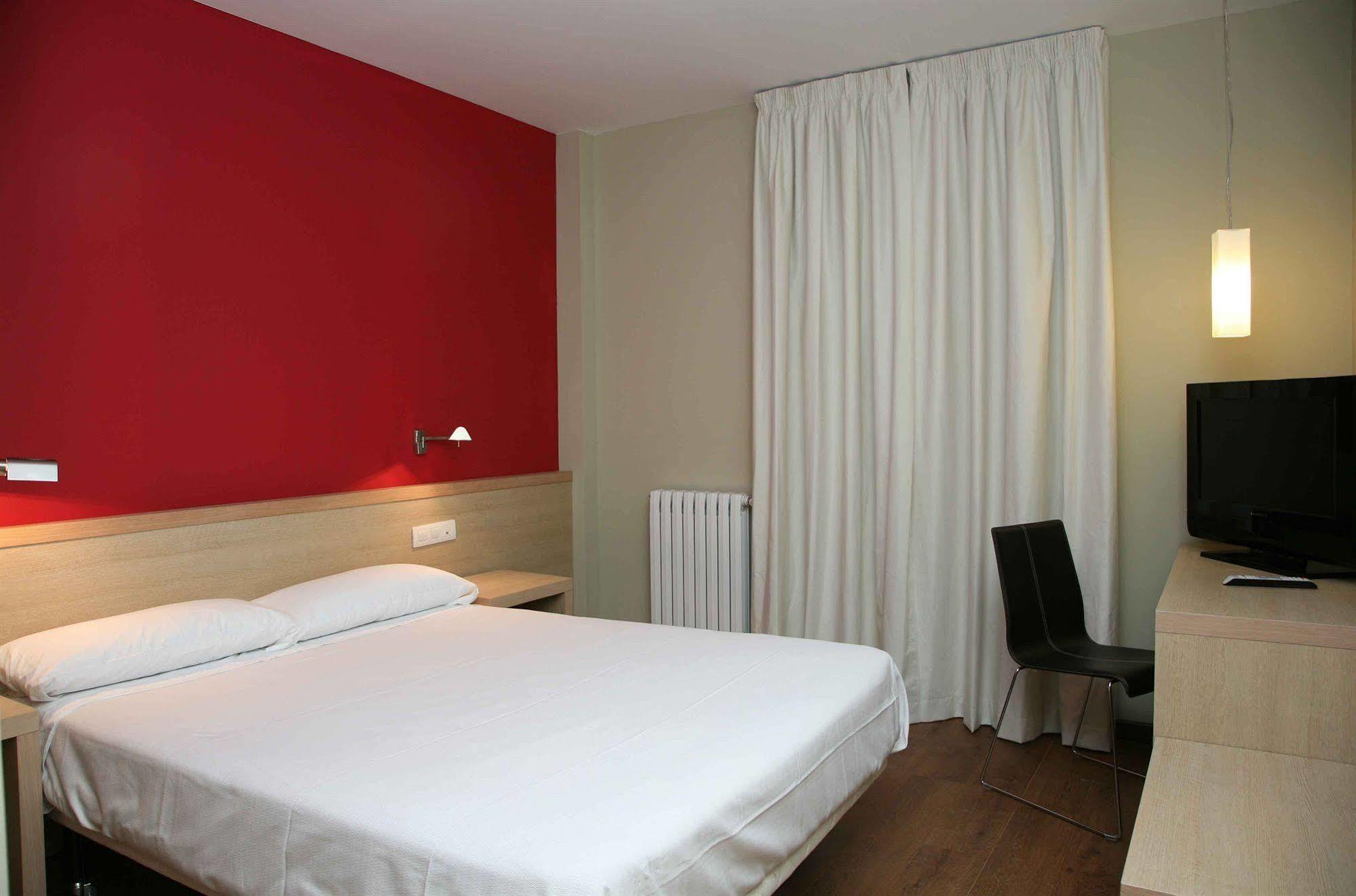 Hotel 280 Zaragoza Calatorao Esterno foto